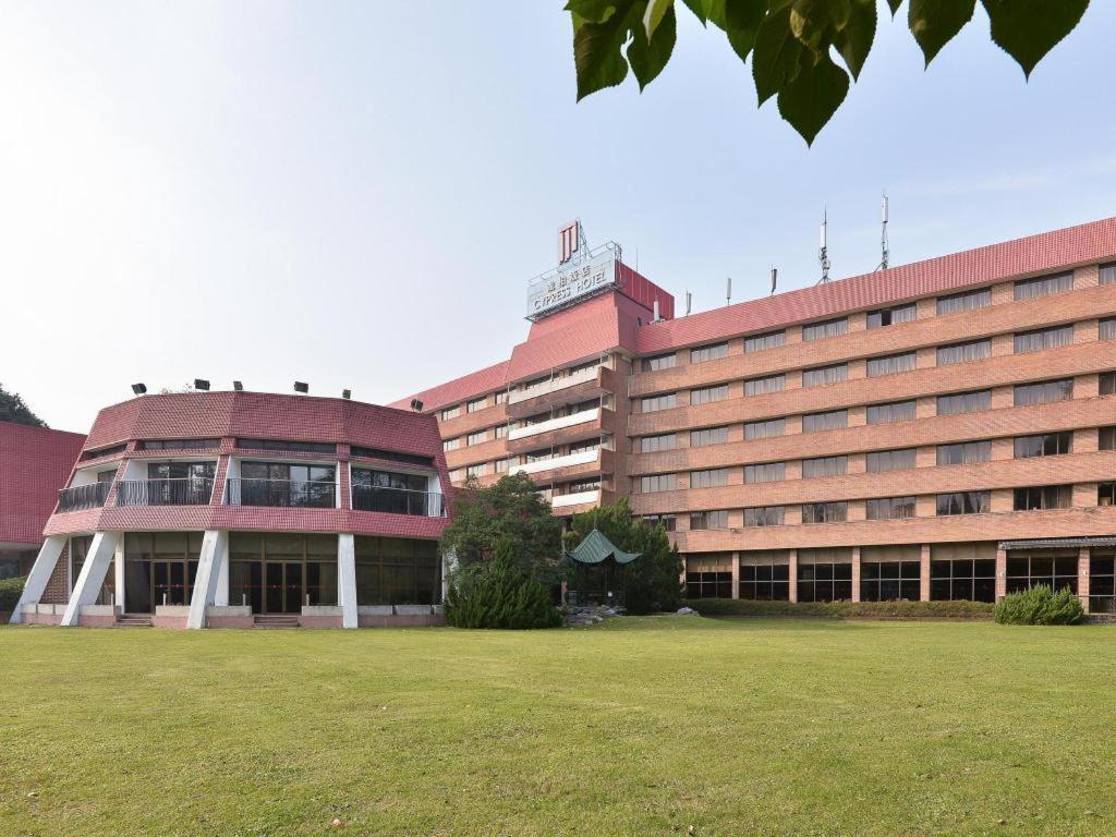 ジン ジャン サイプレス ホテル 上海市 エクステリア 写真